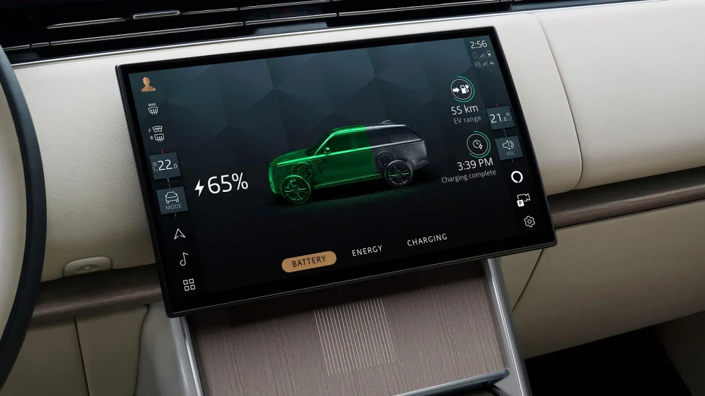 Khi nạp đầy 100% Pin Range Rover Autobiography có thể hoạt động quãng đường 121km