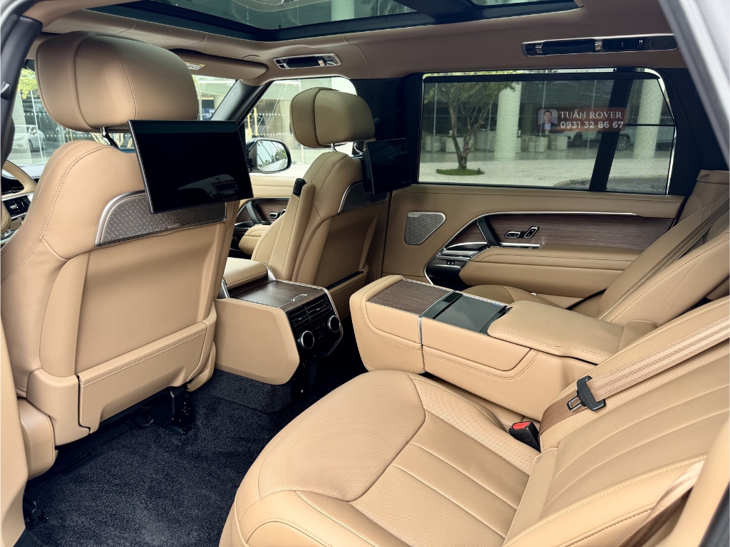 Màu ghế da Caraway Range Rover Autobiography LWB 2026 sang trọng