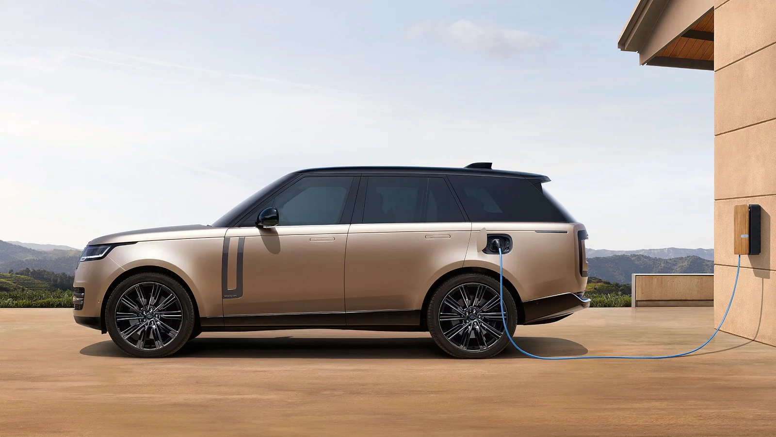 Xe Range Rover Autobiography LWB P460e PHEV xăng điện hybrid mới nhất