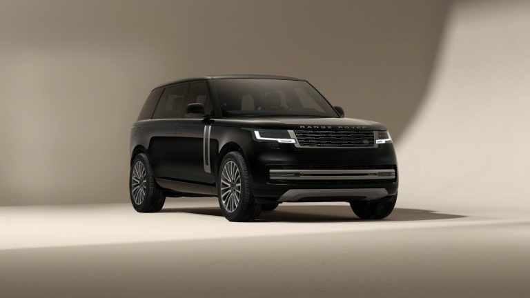 Ngoại thất sang trọng của phiên bản Range Rover Westminster Edition màu đen